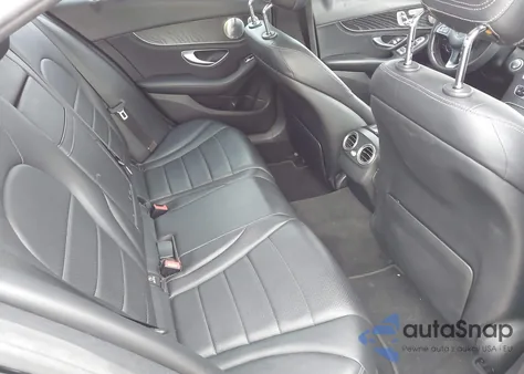 2015 Mercedes-Benz C 300 4Matic из США, поврежденный, VIN 55SWF4KB7FU083157